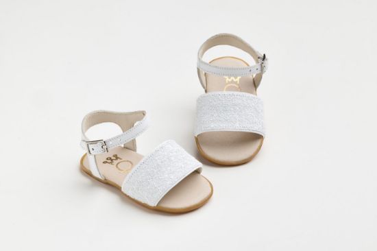 Σανδάλι για τα πρώτα βήματα σε λευκό ματ γκλίτερ και λευκό δέρμα