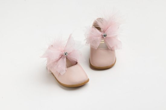 Εικόνα της K630P - Μπαλαρίνα για τα πρώτα βήματα σε ροζ τεχνόδερμα με χειροποίητο διακοσμητικό από γκλίτερ και ροζ πουά τούλι στρας και φτερά