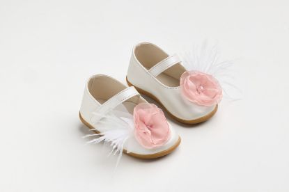 Εικόνα της K631E - Μπαλαρίνα για τα πρώτα βήματα σε εκρού τεχνόδερμα με χειροποίητο dusty pink λουλούδι γκλίτερ τούλι και φτερά