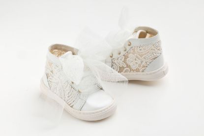 Μποτάκι περπατήματος σε λευκό δέρμα και δαντέλα με στρασάκια Day Dream Events | Ever Kid