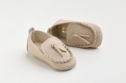 Παπουτσάκι αγκαλιάς σε μπεζ καστόρ δέρμα