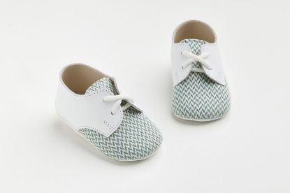 παπουτσάκι αγκαλιάς σε λευκό λείο δέρμα και ύφασμα με aqua μοτίβο