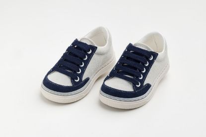 Εικόνα της A626M - παπουτσάκι περπατήματος σε λευκό και μπλε καστόρ δέρμα