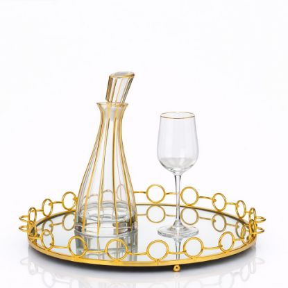 Πολυτελές σετ γάμου χρυσό με στρογγυλό δίσκο καθρέπτη & κρυστάλλινη καράφα με ρίγες από το Day Dream Events