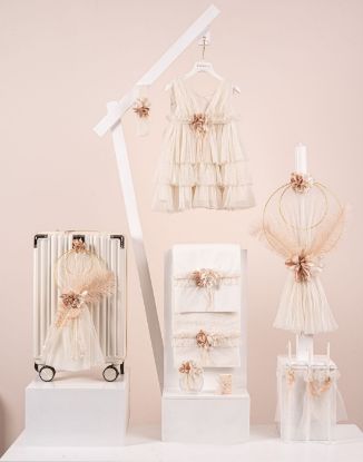 Σετ βάπτισης για κορίτσι σε γήινες nude και cream αποχρώσεις