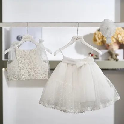 κομψό βαπτιστικό σύνολο σε off white απόχρωση