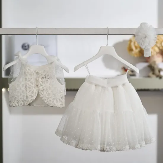 κομψό βαπτιστικό σύνολο σε off white απόχρωση