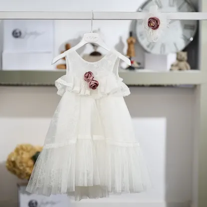 Εντυπωσιακό φόρεμα βάπτισης