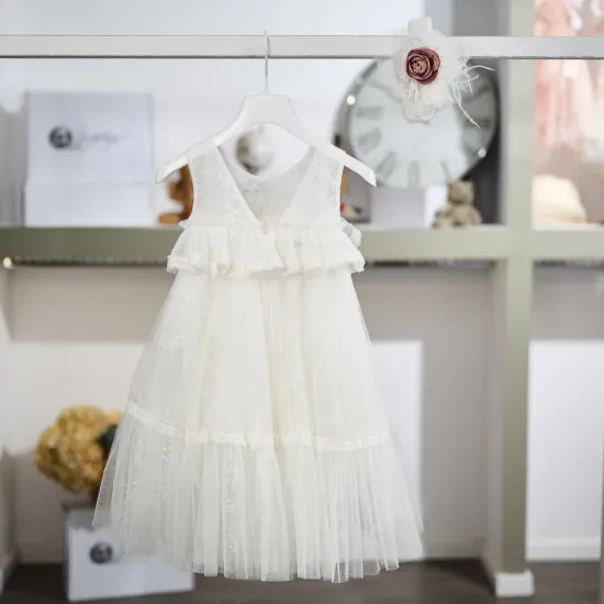 Εντυπωσιακό φόρεμα βάπτισης